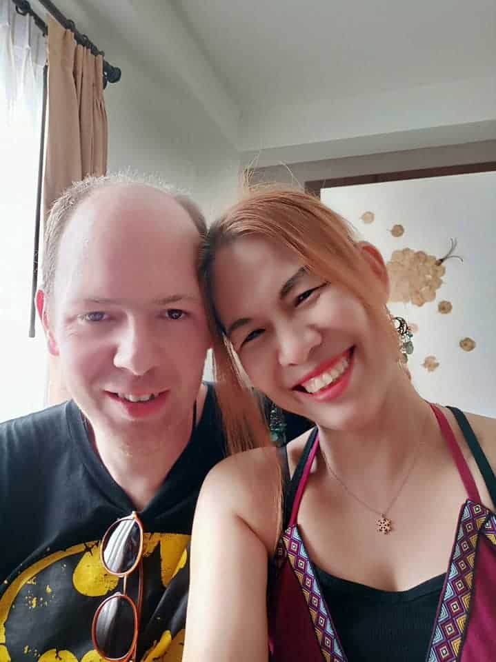 how to find a Thai wife - Chris Verhoeven and Saengduan
